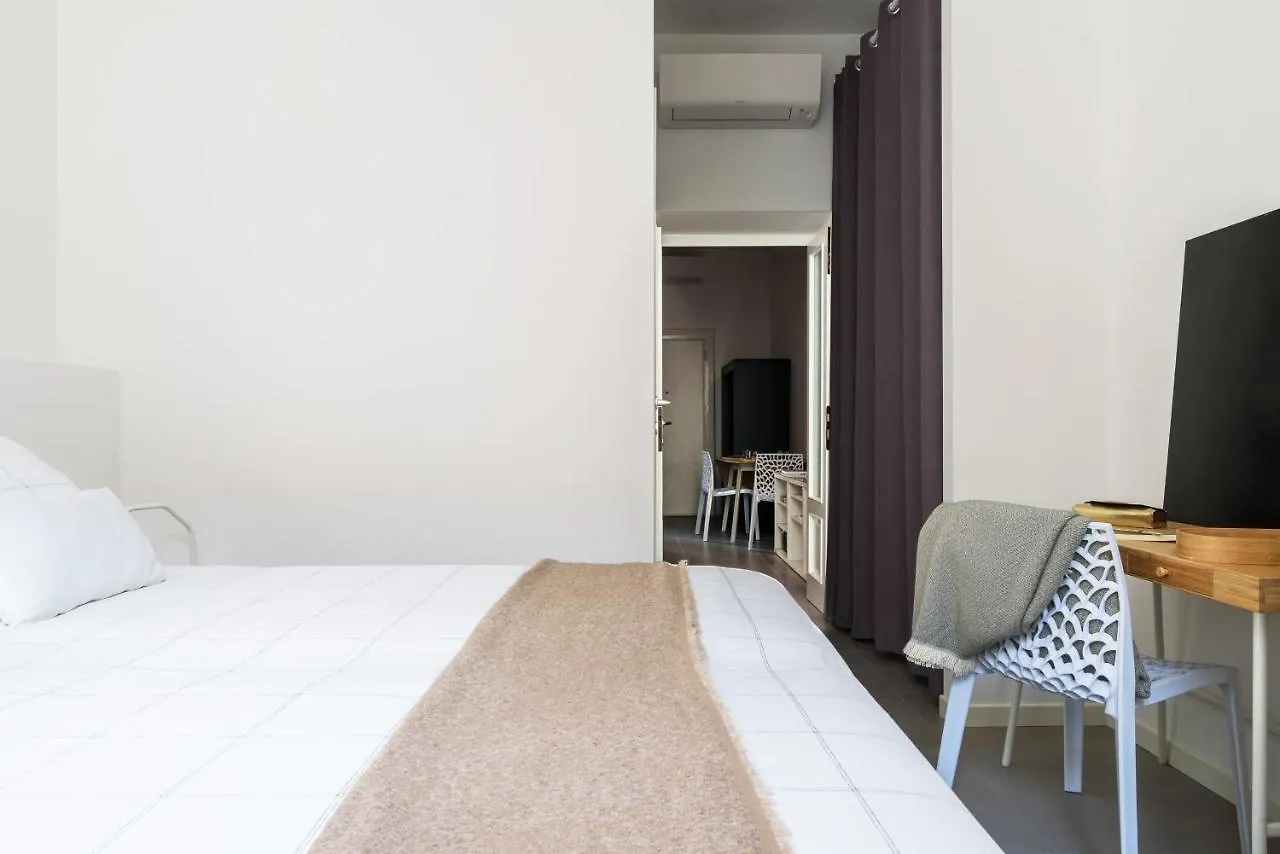 מילאנו Anfossi Master Guest Apartment 0*,  איטליה